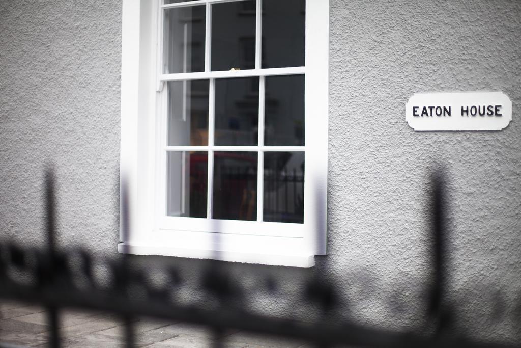 Eaton House Hotel Pembroke Exterior photo